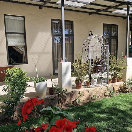 Le Chateau Guest House And Conference Centre Kempton Park Luaran gambar