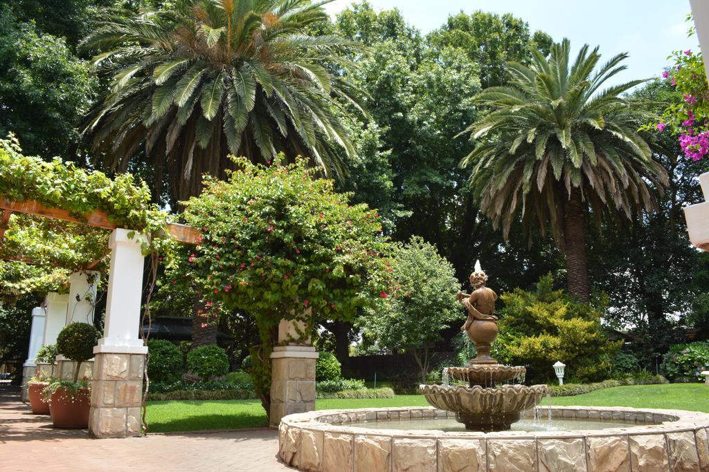Le Chateau Guest House And Conference Centre Kempton Park Luaran gambar