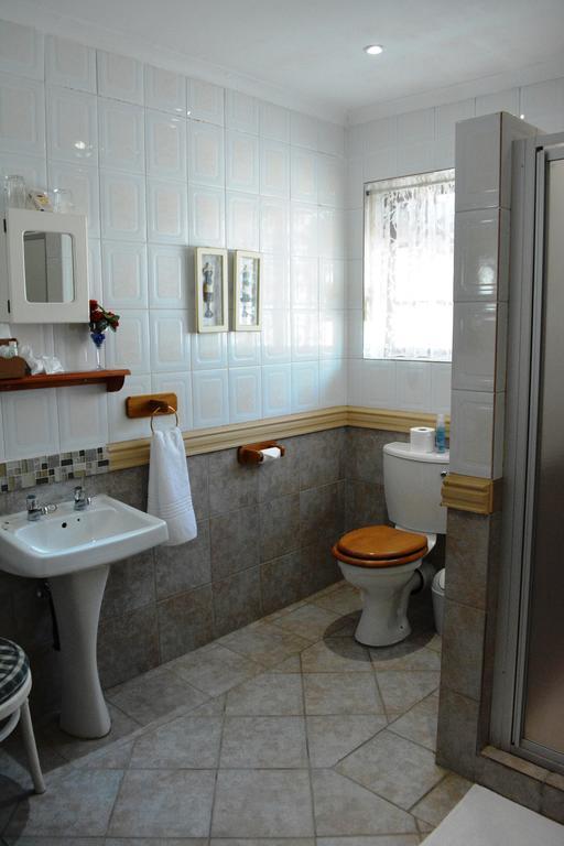 Le Chateau Guest House And Conference Centre Kempton Park Luaran gambar